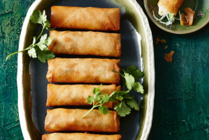 Prawn and lime spring rolls with chili mayo (3)